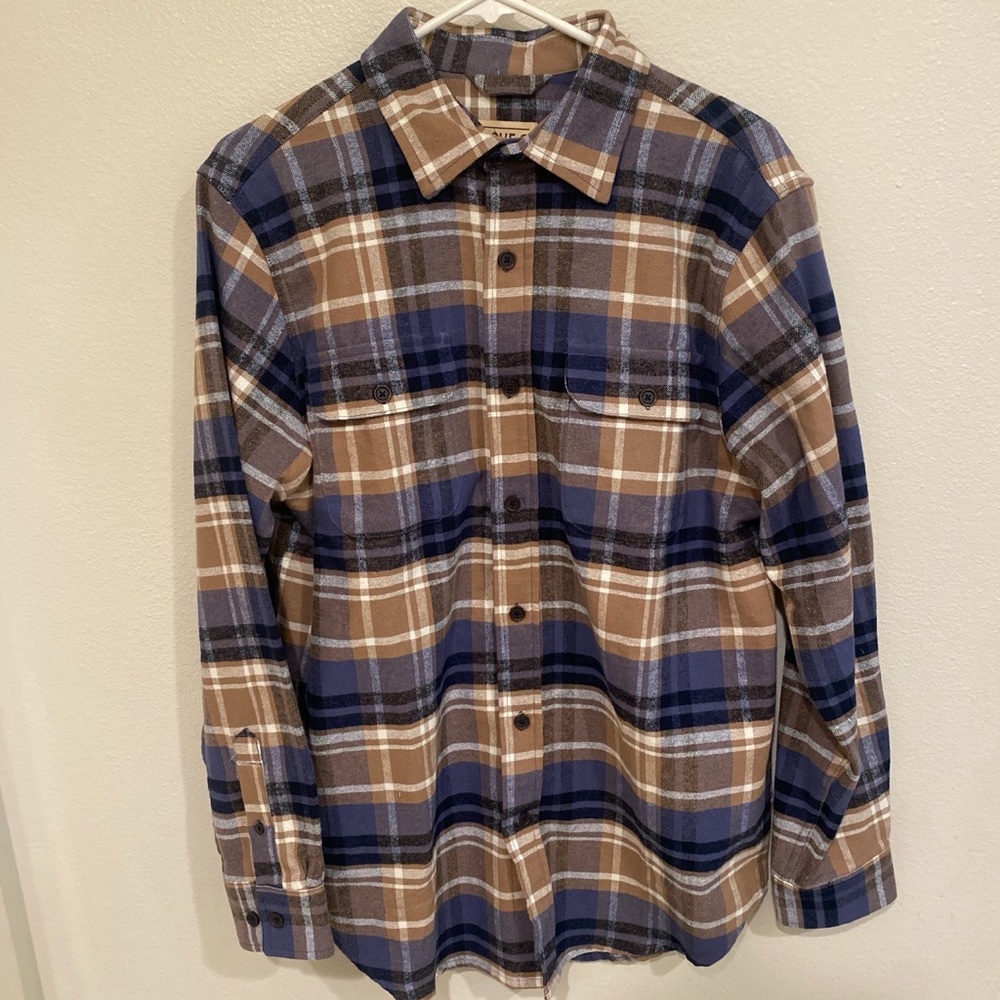 GROVE & HOLLOW MEN'S LONG SLEEVE PLAID FLANNEL CASUAL DRESS SHIRT.